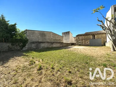 Commercial walls in Pont-Saint-Esprit (30130)