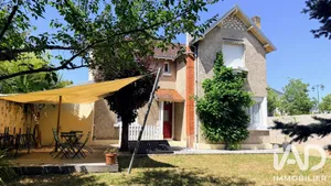 House in Saint-Cyr-sur-Loire (37540)