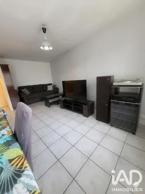 Apartment in Combs-la-Ville (77380)