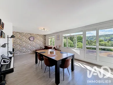 Apartment in Saint-Aubin-lès-Elbeuf (76410)