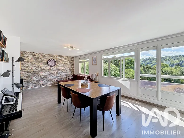 Appartement 5 pièces 80 m² · à Saint-Aubin-lès-Elbeuf · 80 m² · 80 000 €