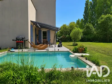 Maison à Saint-Saturnin-lès-Avignon (84450)
