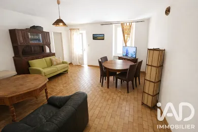 Maison de village à Violès (84150)
