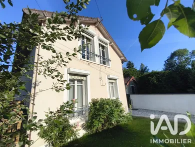 Maison à Condé-Sainte-Libiaire (77450)