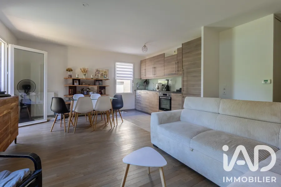 Appartement à Saint-Pierre-du-Perray (91280) photo 3