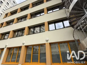 Immeuble à Paris (75019)