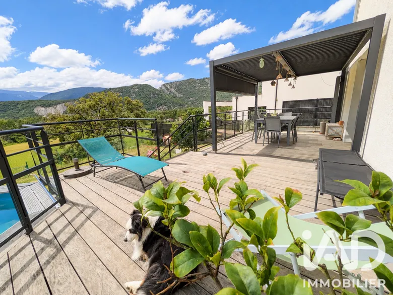 Maison 6 pièces 122 m² · à Saint-Paul-de-Varces · 122 m² · 545 000 €