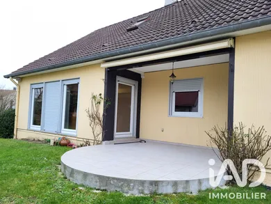 House in Sarry (51520)