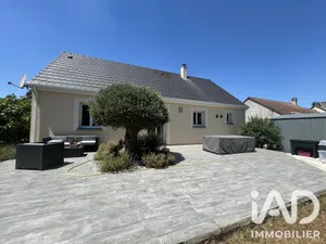 House in Neuvy-en-Sullias (45510)