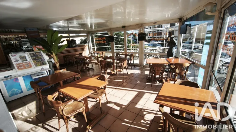 Bar, Brasserie, Tabac à Balaruc-les-Bains (34540) · 118 m² · 174 900 €
