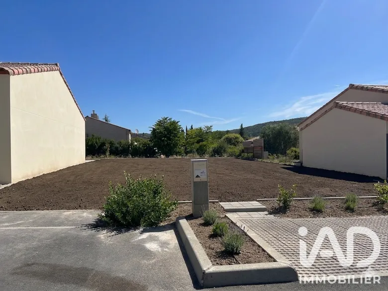 Terrain à bâtir à BIZE MINERVOIS (11120) · 56 400 €