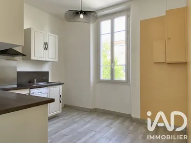 Apartment in Trets (13530)