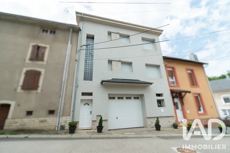 Maison 5 pièces 176 m² · à Thil · 175,5 m² · 350 000 €