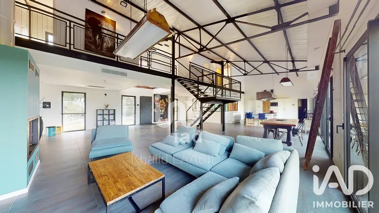 Maison 7 pièces 269 m² · à Montesquieu · 268,7 m² · 390 000 €