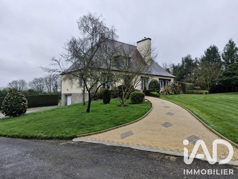 Maison 9 pièces 201 m² · à Argentré-du-Plessis · 201 m² · 392 000 €