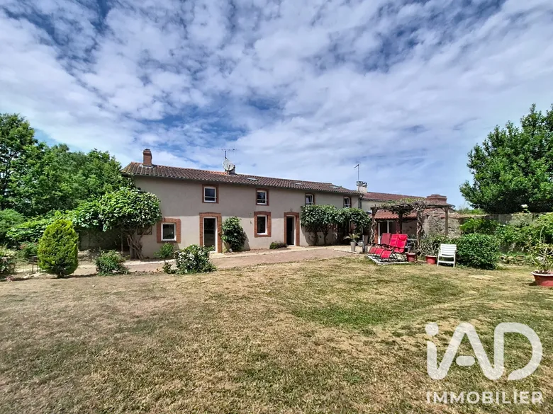 Maison 7 pièces 158 m² · à Chemillé-en-Anjou · 158 m² · 249 000 €