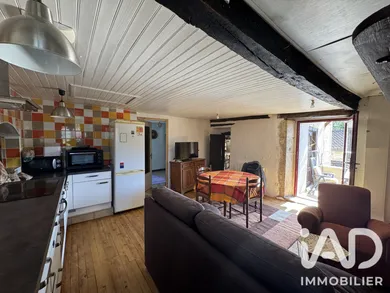 Maison de village à Bellefont-La Rauze (46090)