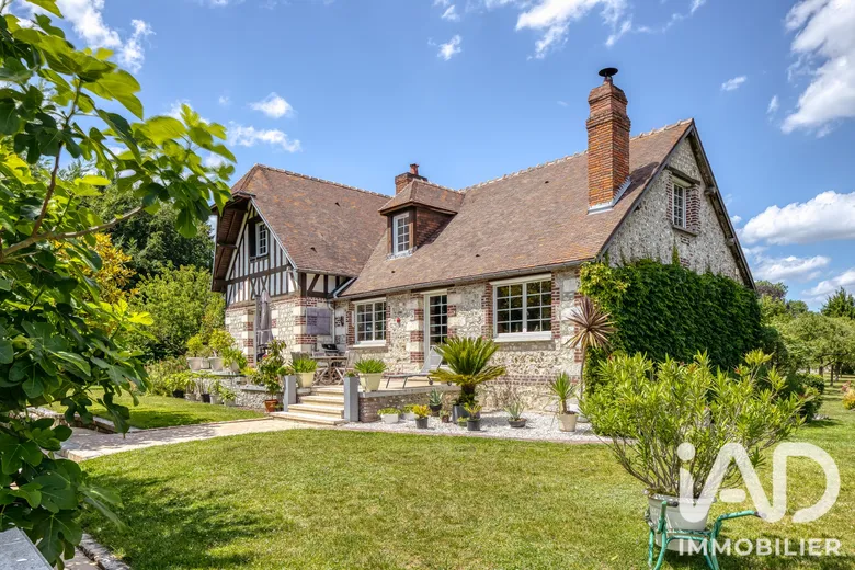 Maison 6 pièces 175 m² · à Saint-Martin-de-Boscherville · 175 m² · 589 000 €