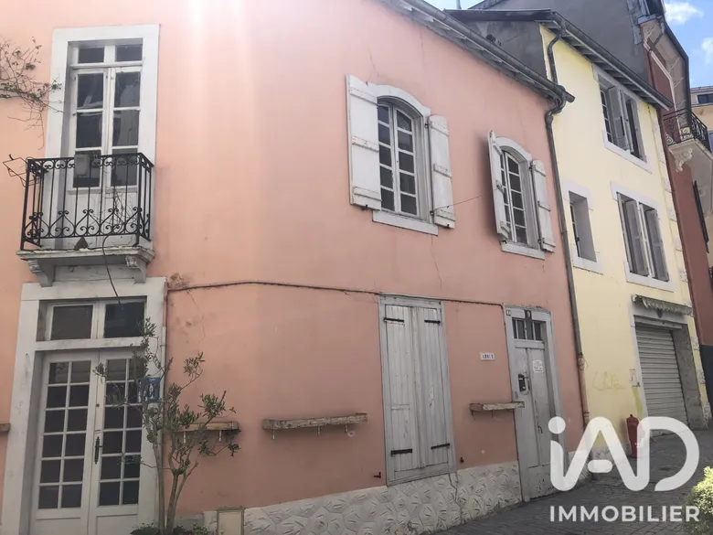 Maison 10 pièces 149 m² · à Lourdes · 148,8 m² · 64 000 €