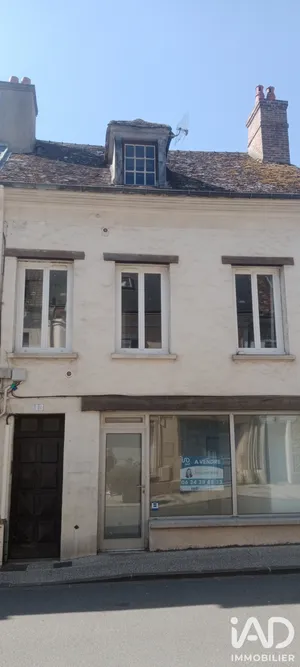 Building in Épernon (28230)