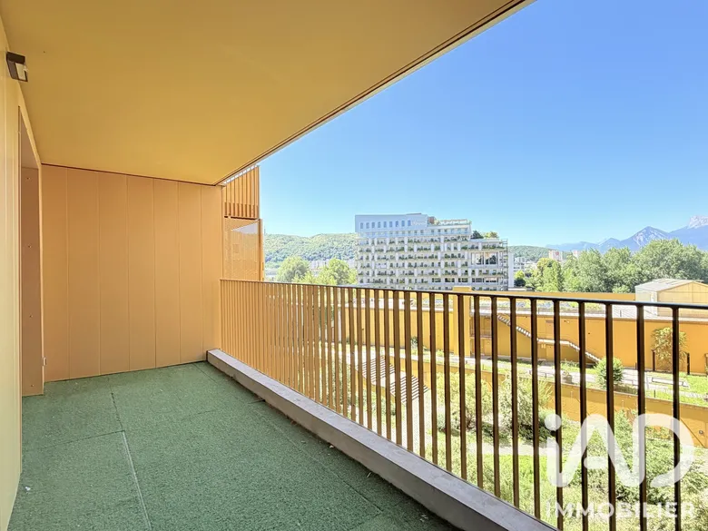 Appartement 2 pièces 49 m² · à Échirolles · 49 m² · 105 000 €