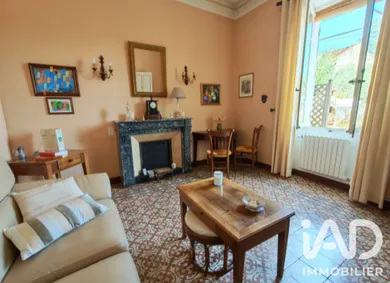 Townhouse in Carpentras (84200)