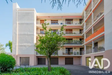 Apartment in Salon-de-Provence (13300)