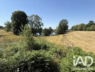 Terrain à Bussière-Galant (87230)