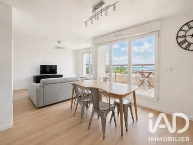 Duplex in Suresnes (92150)