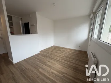 Studio à Amiens (80000)