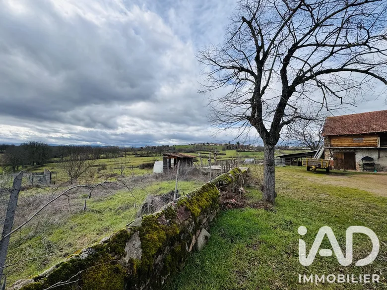 Maison 5 pièces 140 m² · à Vézelin-sur-Loire · 140 m² · 168 000 €