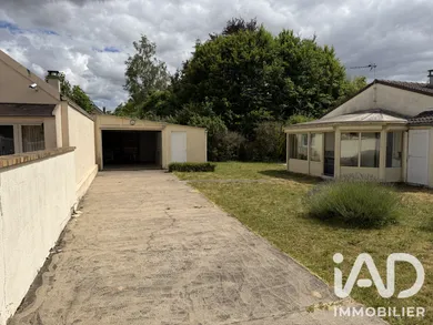House in Michery (89140)