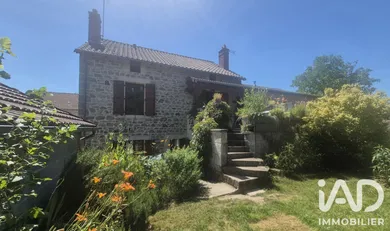 Maison de village à Sauviat-sur-Vige (87400)