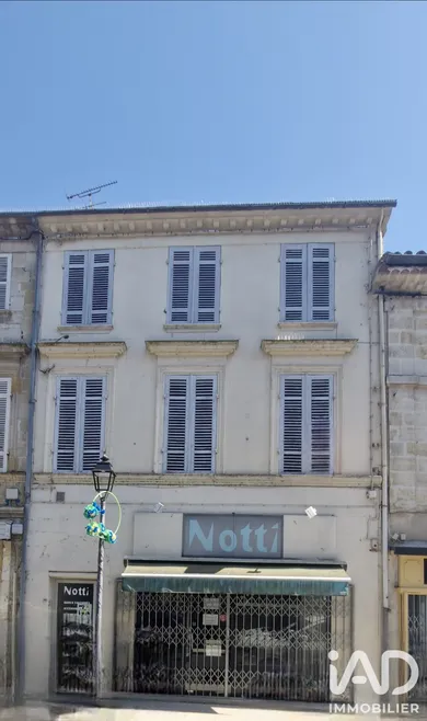 Immeuble à Sainte-Foy-la-Grande (33220)