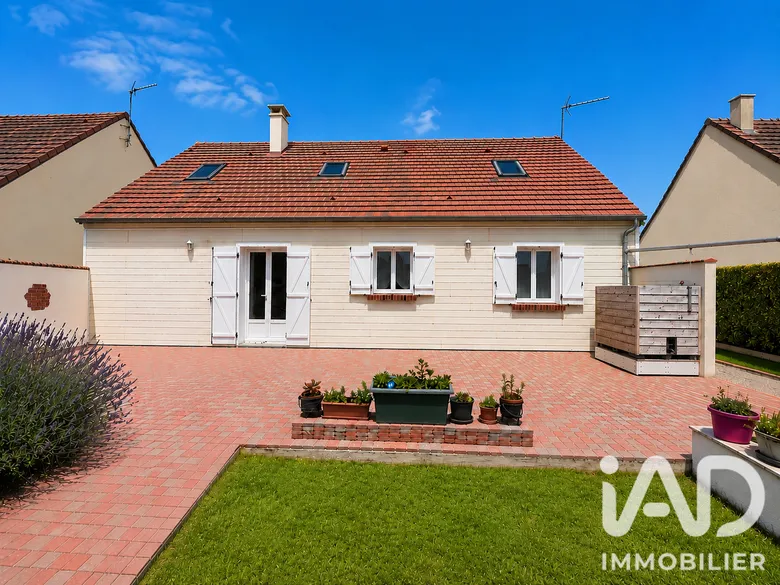 Maison 6 pièces 123 m² · à Poisvilliers · 123 m² · 245 000 €