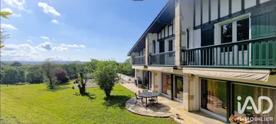 Traditional house in Urrugne (64122)