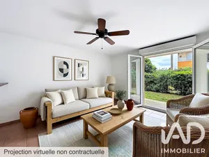 Apartment in Lescar (64230)