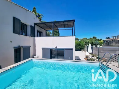 Maison à Nîmes (30000)