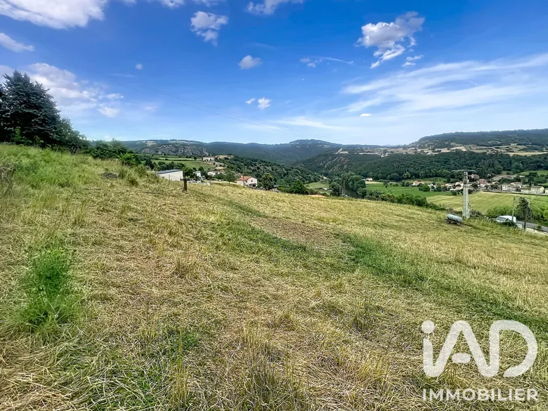Terrain à bâtir à Polignac (43000) · 118 200 €