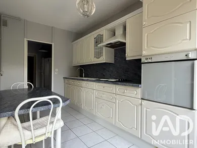 Apartment in Lille (59160)