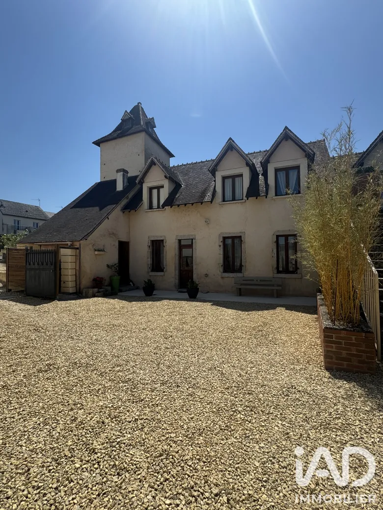Maison 10 pièces 257 m² · à Saint-Florent-sur-Cher · 257 m² · 350 000 €