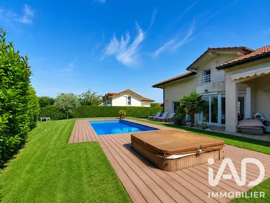 Maison d'architecte à Chens-sur-Léman (74140)