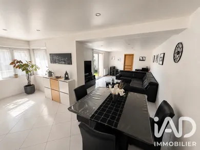 Townhouse in Faches-Thumesnil (59155)