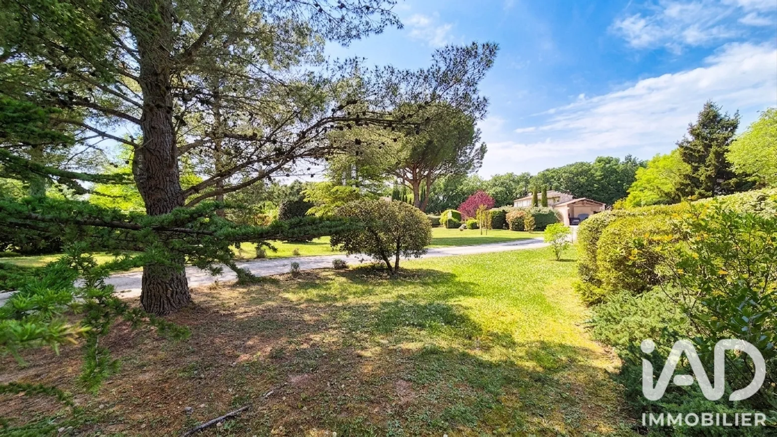 Vente maison à Saint-Cannat (13760) : maison 6 pièces 200 m² - 2015545 — 2