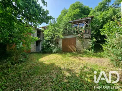 Domain in Marcillac-Lanville (16140)