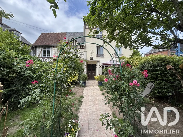 Maison 8 pièces 160 m² · à Bernay · 160 m² · 299 000 €
