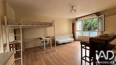 Apartment in Le Bourget (93350)