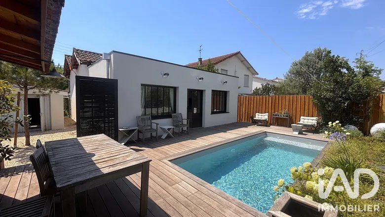 Maison 4 pièces 80 m² · à Pessac · 80 m² · 490 000 €