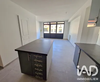Townhouse in Guignes (77390)