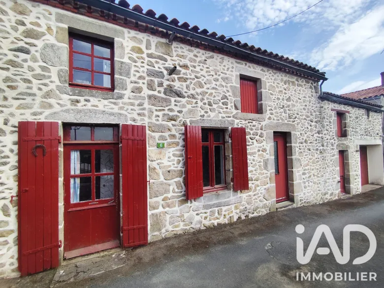 Maison 5 pièces 120 m² · à Chiché · 120 m² · 32 000 €